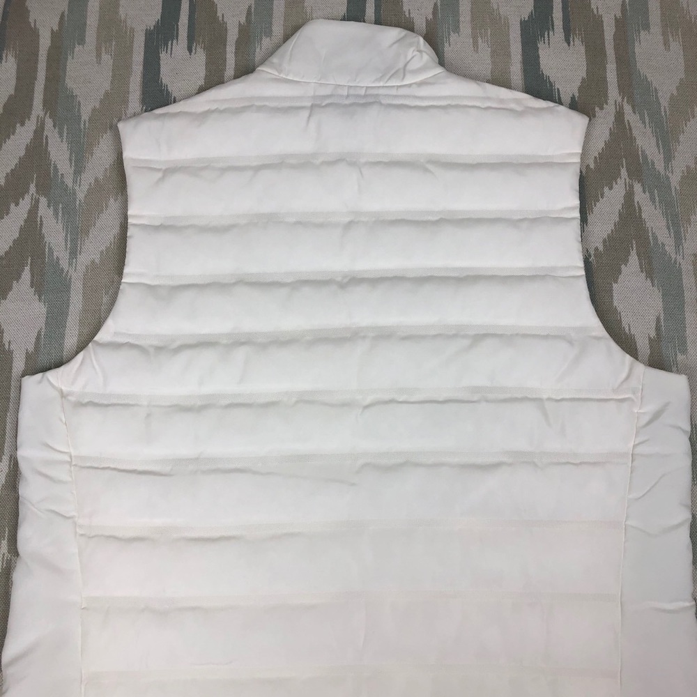 Nike Aeroloft Repel Golf Gilet Womens Full Zip Vest White Top Size L AV3706-133 - Picture 5 of 11